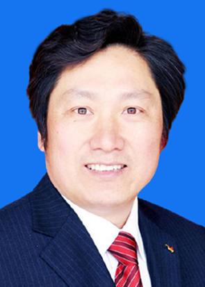 市文联党组书记、主席陈辉2寸照（蓝底）.jpg
